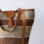 Skulderveske i sisal og skinn - Designet av Savannen