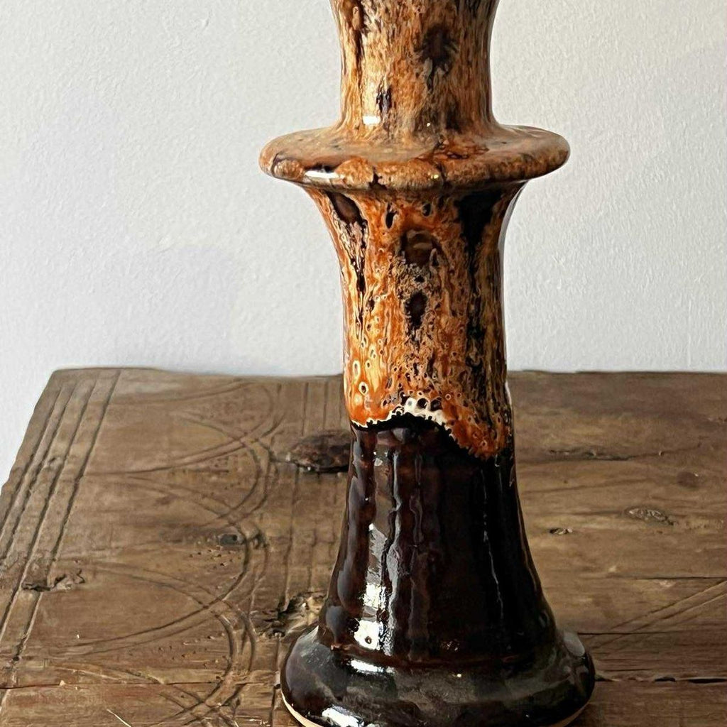 Lysestake i håndlaget keramikk