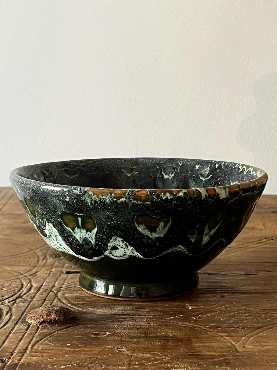 Skål i håndlaget keramikk fra Marokko