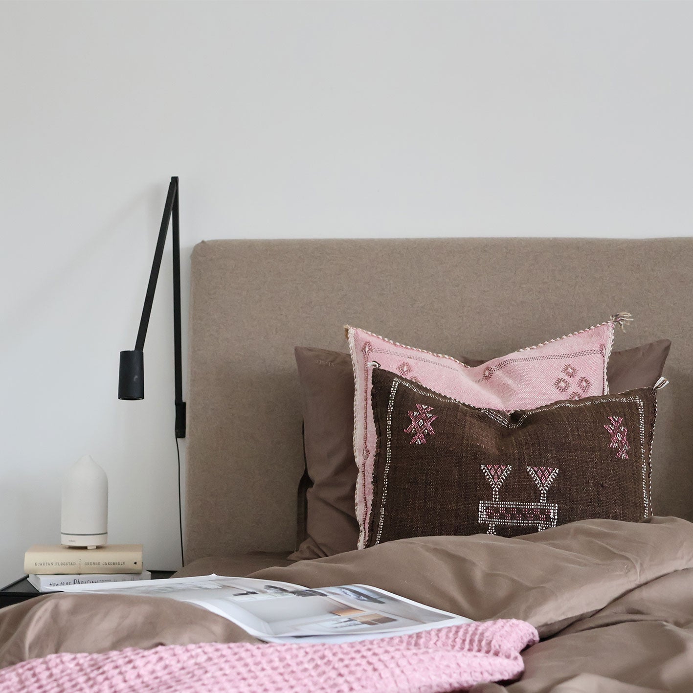 Marokkansk rosa putetrekk i agavesilke 50x50