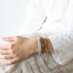 Armbånd med halvedelstener - Rosenkvarts