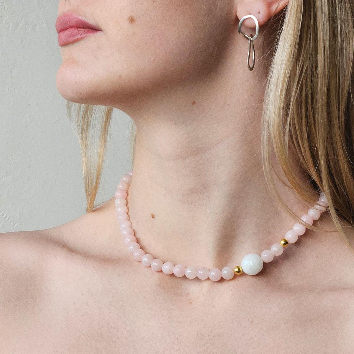 Halskjede med halvedelstener - Rosa quarts